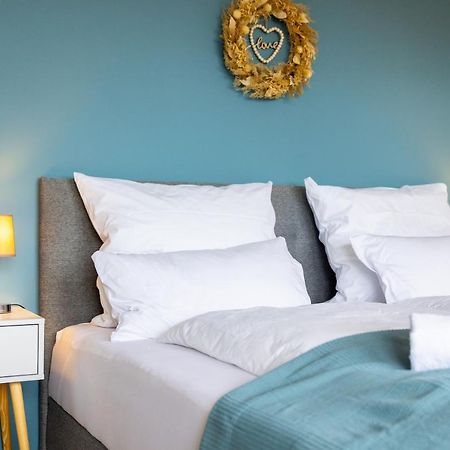 E&K Living - Design Apartment - 2 Bedrooms - Kitchen - Free Parking Augsburg Buitenkant foto