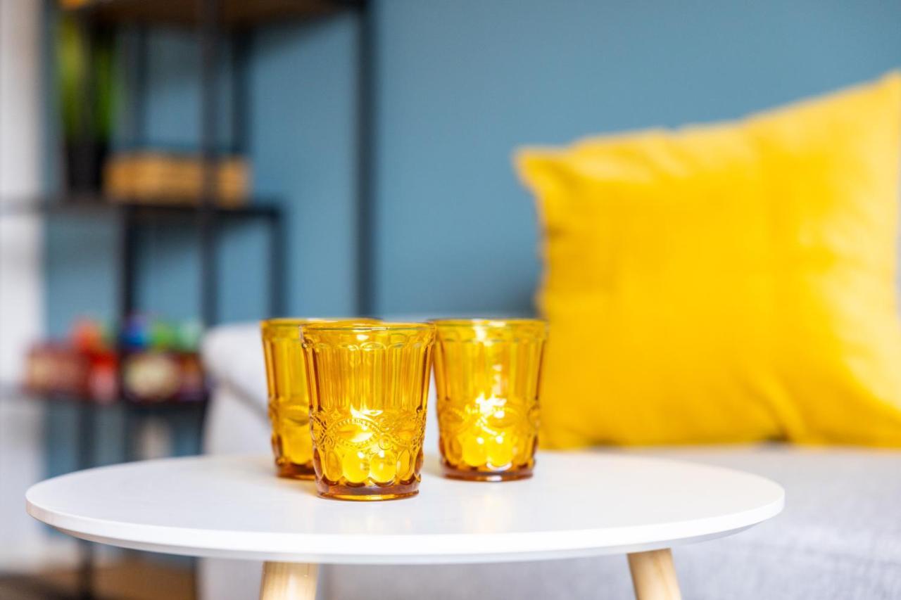 E&K Living - Design Apartment - 2 Bedrooms - Kitchen - Free Parking Augsburg Buitenkant foto
