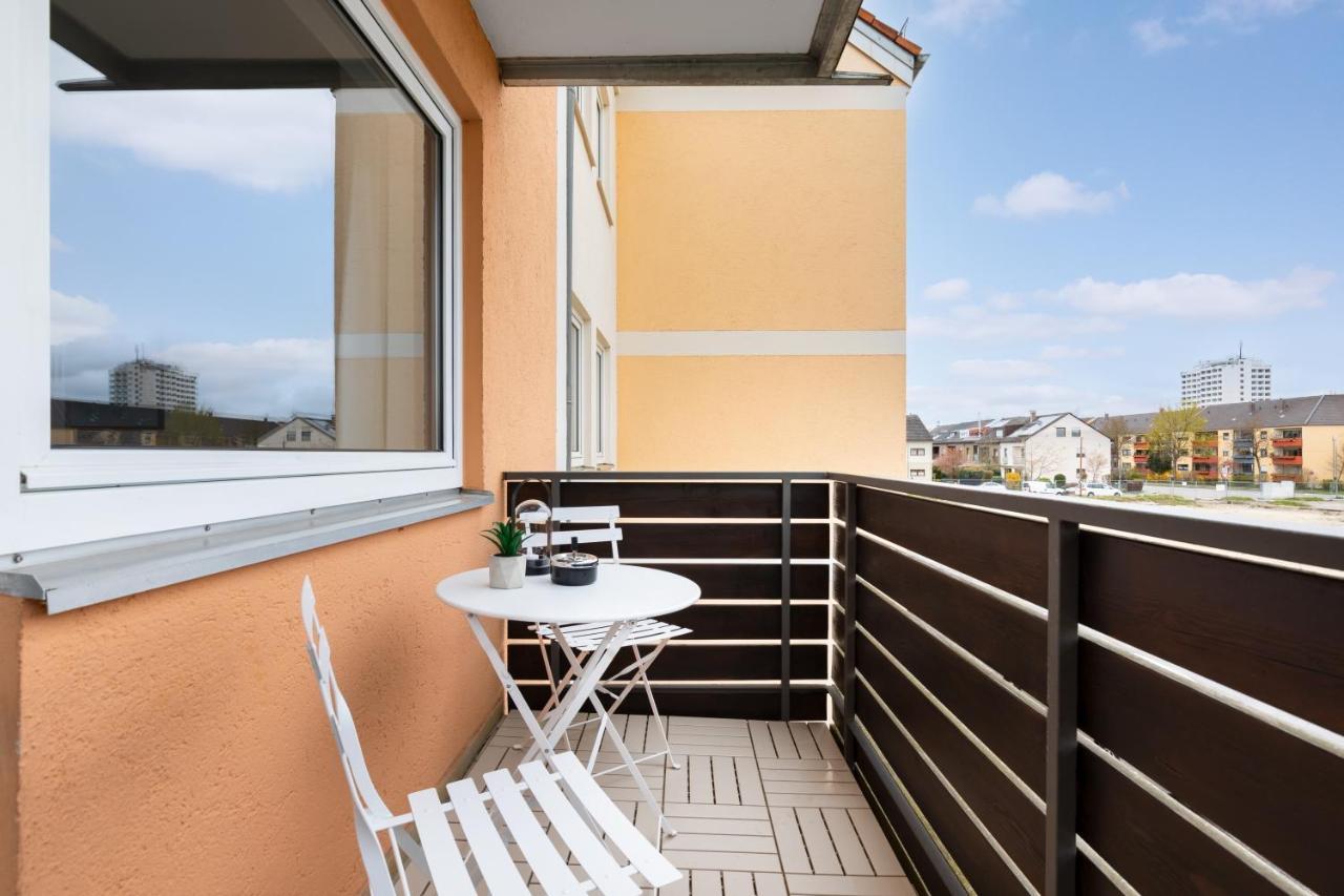 E&K Living - Design Apartment - 2 Bedrooms - Kitchen - Free Parking Augsburg Buitenkant foto
