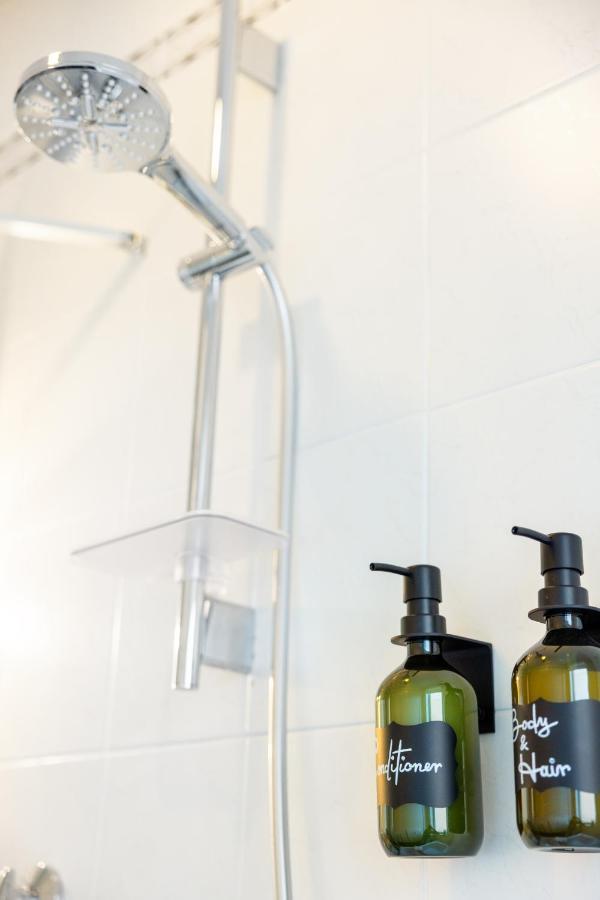 E&K Living - Design Apartment - 2 Bedrooms - Kitchen - Free Parking Augsburg Buitenkant foto